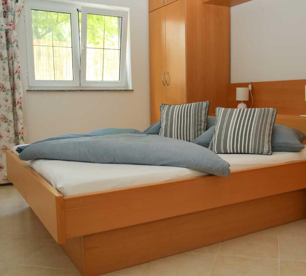 Adrian-Apartments-51511-Malinska-Otok-Krk Primorska 21 Exterior photo